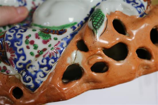 A Chinese famille rose dish, a figure of Budai and a bird plaque